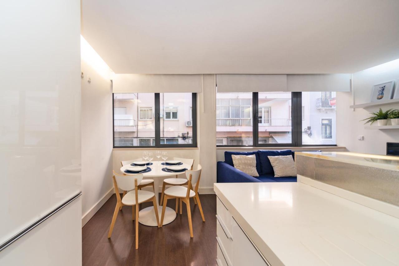 Comfortable Apartment In Marques De Pombal ลิสบอน ภายนอก รูปภาพ
